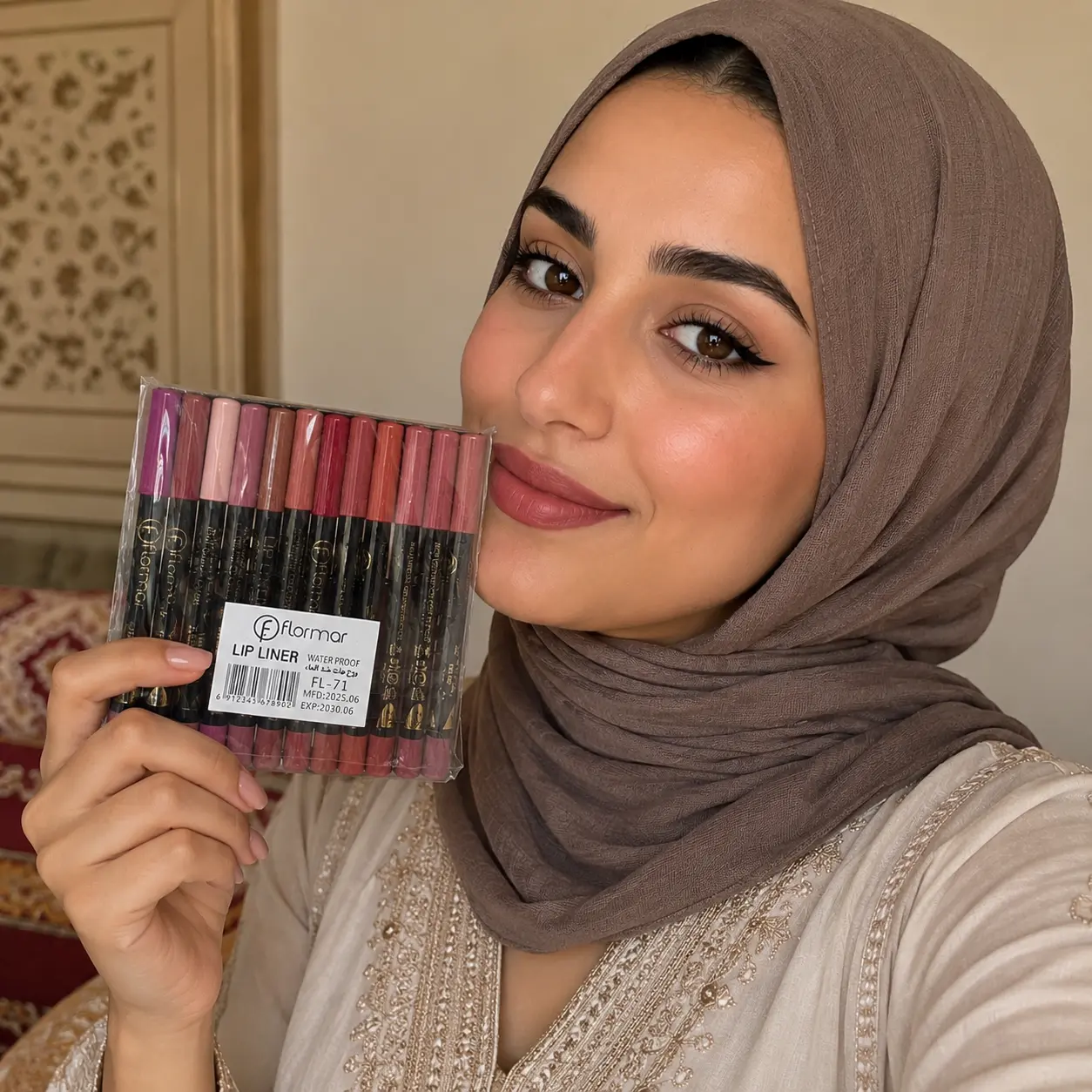 صورة عميلة