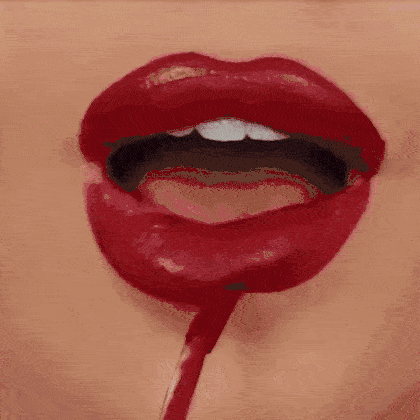 تجربة وضع أحمر شفاه Matte