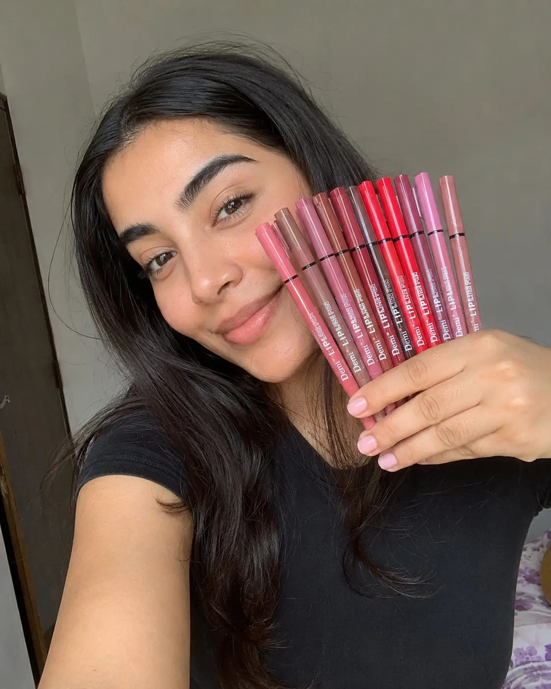 تجربة استخدام مجموعة Miss Demi