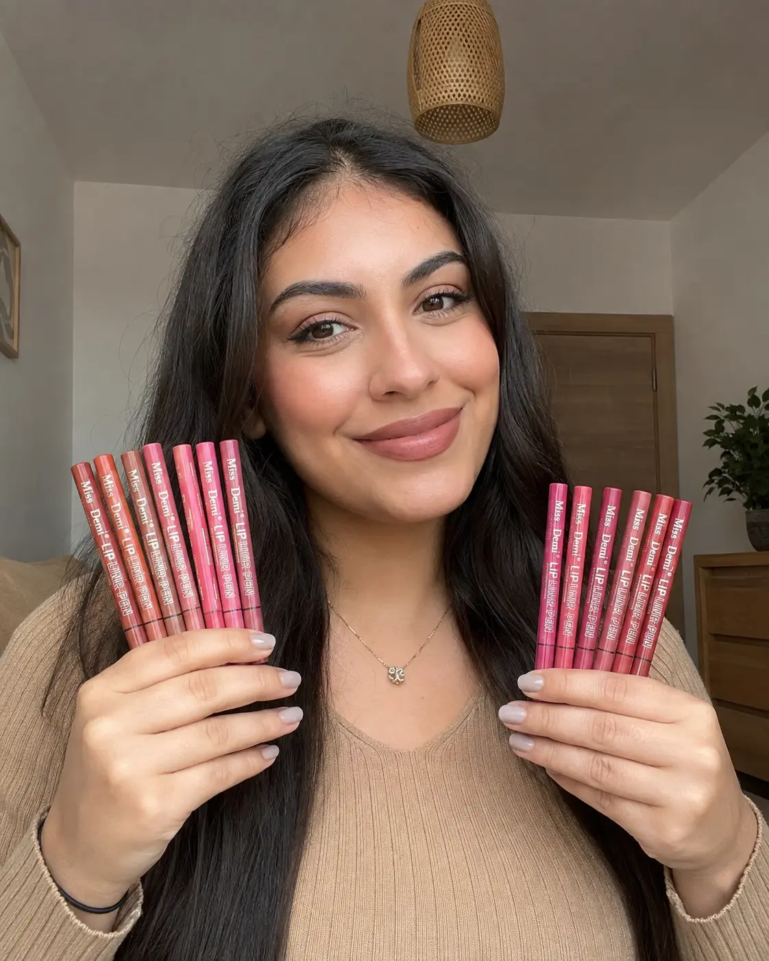 رأي حول مجموعة Miss Demi